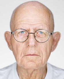 Foto: Martin Schoeller, SURVIVORS 2019, Maurice Gluck Portraitaufnahme von Maurice Gluck